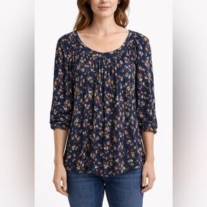 Dalia Women’s Floral Blouse Size Medium Navy Blue 3/4 Sleeve Lightweight Top
